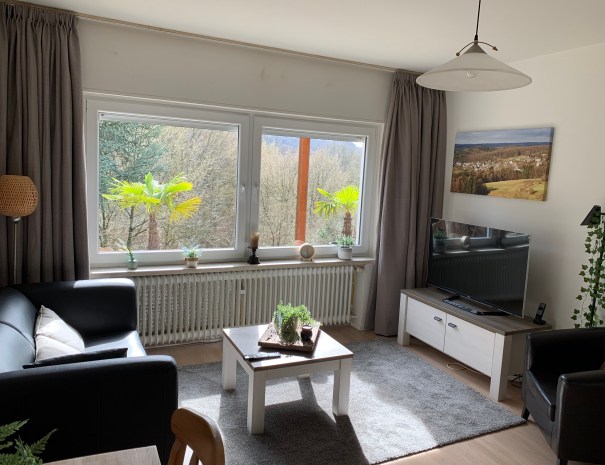 GChuGSTXRuamQqu0Jn6FSA